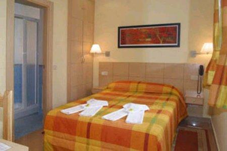 Tijcal II Hostal Madrid